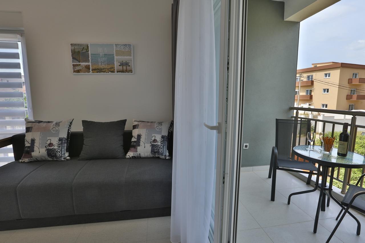 Kristina Apartments تيفات المظهر الخارجي الصورة