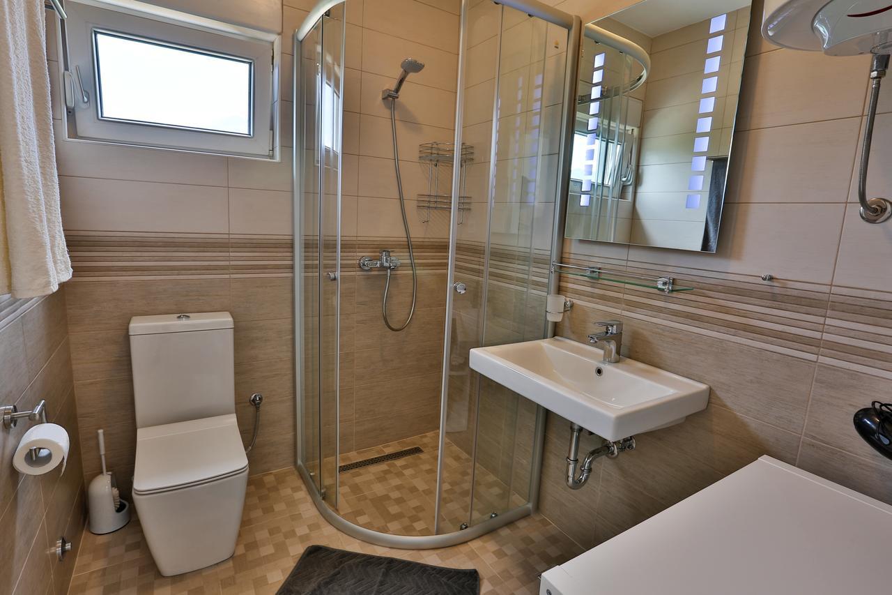 Kristina Apartments تيفات المظهر الخارجي الصورة