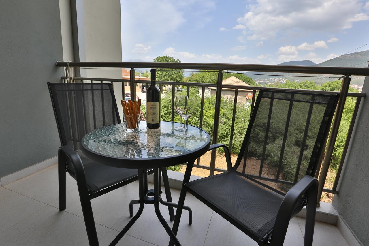 Kristina Apartments تيفات المظهر الخارجي الصورة