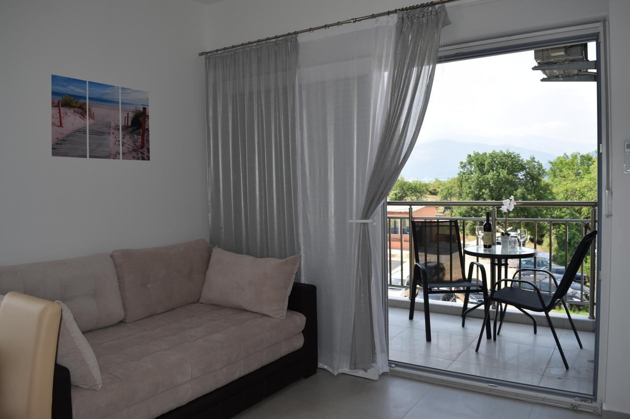 Kristina Apartments تيفات المظهر الخارجي الصورة