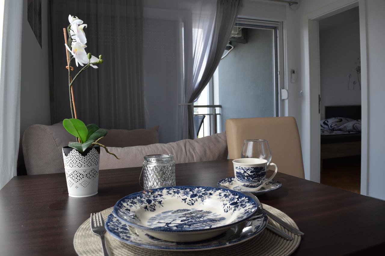 Kristina Apartments تيفات المظهر الخارجي الصورة